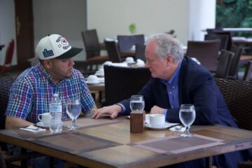 El senador Van Hollen se reúne con Abrego García, deportado injustamente