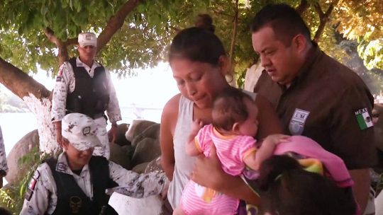 EE.UU. deporta a Guatemala una menor hondureña a pesar de estar enferma