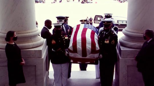 Barack Obama pronuncia un discurso en honor a John Lewis en su funeral