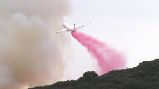 Al menos 7 personas han muerto en los incendios forestales de California