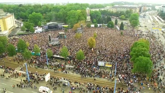 Alemania: 50 mil personas asisten al concierto contra el racismo en Chemnitz
