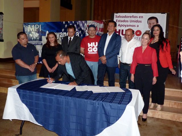 Espaldarazo de salvadoreños en EE.UU. a candidato del FMLN