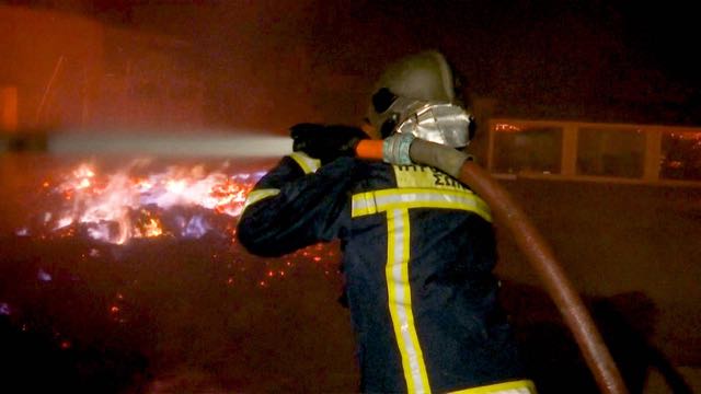 Grecia: Mueren unas 70 personas en los peores incendios forestales de la década