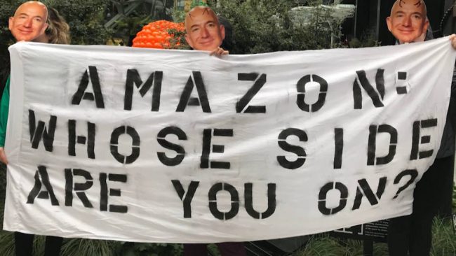 Seattle: Activistas protestan contra la relación de Amazon con ICE