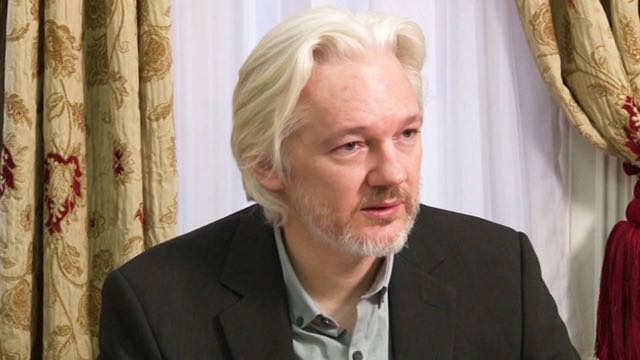 Inglaterra bloquea la extradición de Julian Assange a EE.UU