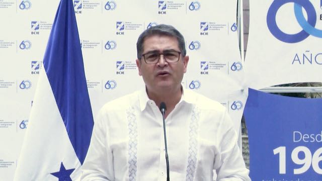 Senadores demócratas de EE.UU. proponen sanciones para el presidente de Honduras