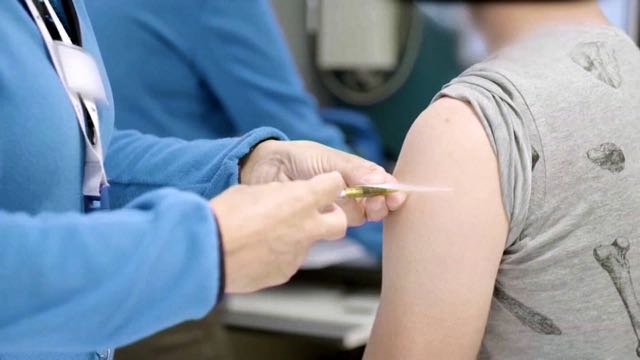Varios estados de EE.UU. reanudan la administración de vacunas contra la COVID-19 de Johnson & Johnson