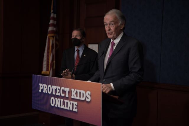 Senadores piden aprobar proyectos de ley que protejan la privacidad en línea de los niños