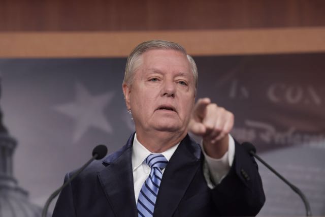 Senador Graham desacreditado tras criticar iniciativa de Biden