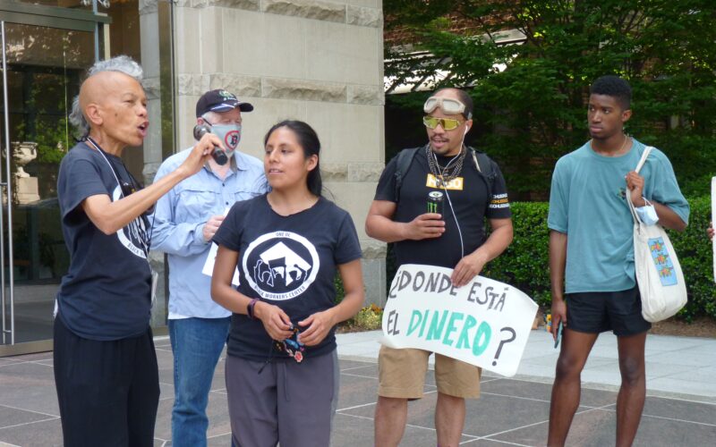 Diáspora salvadoreña en Washington: “Bukele fascista, vos sos el terrorista”
