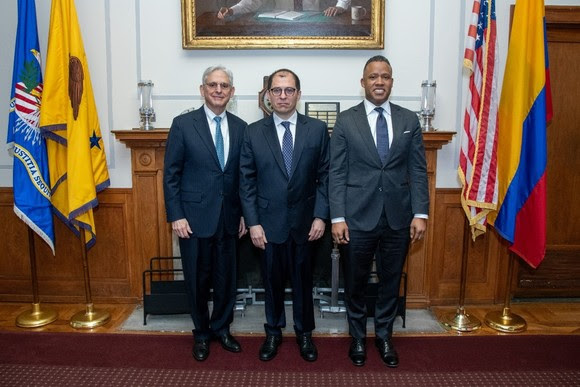 U.S. Assistant Attorney General Meets with Colombian Attorney General