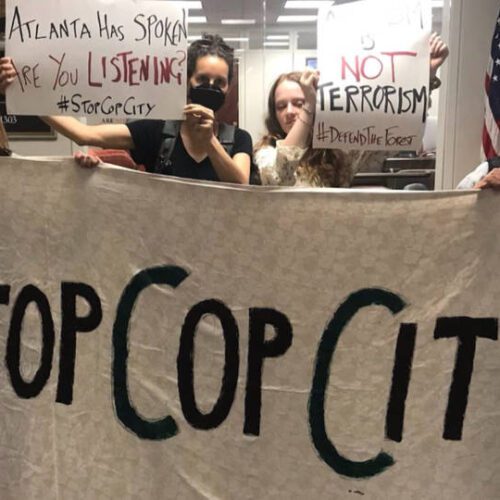 Concejo Municipal de Atlanta vota a favor de financiar el centro de capacitación policial “Cop City”