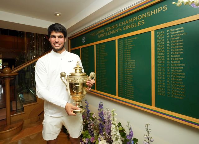 El español Carlos Alcaraz gana el título de Wimbledon