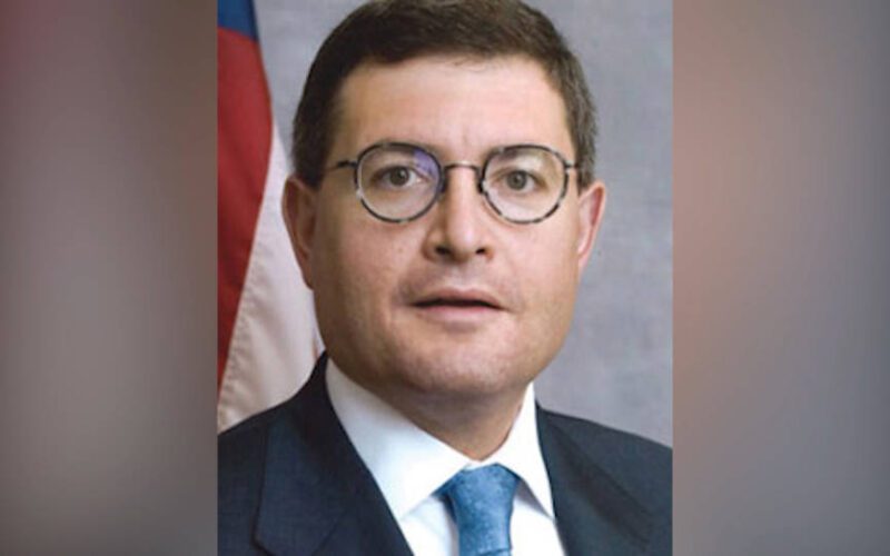 El medio «Político» informa que el fiscal general de Washington D.C. está investigando al activista judicial de ultraderecha Leonard Leo y su red de “dinero oscuro”