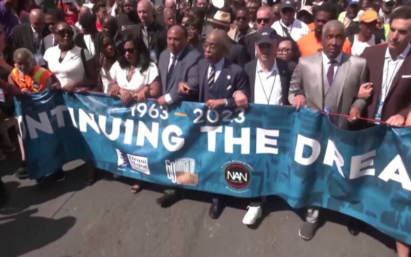 Manifestantes y activistas por los derechos civiles conmemoran el 60 aniversario de la Marcha sobre Washington, D.C.