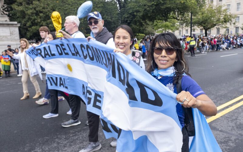 Argentina brilla en el Desfile de las Naciones en Washington, DC