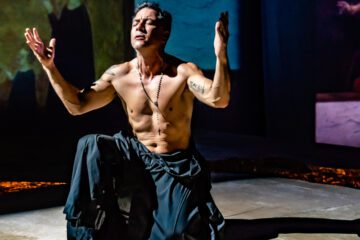 Hay que ver Baño de luna en el Teatro GALA