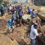 Unas 2 mil personas sepultadas por deslizamiento en Papúa Nueva Guinea