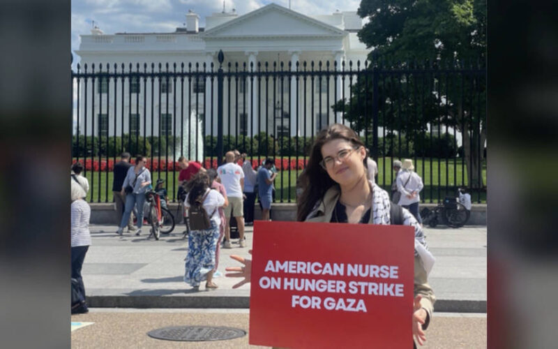 “El silencio es complicidad”: enfermera de Nueva York inicia huelga de hambre frente a la Casa Blanca