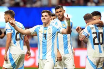 Argentina se impone a Canadá 2-0 en Copa América 2024