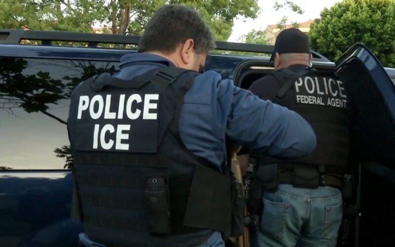 ¿Por qué ICE tiene en la mira a los tribunales de inmigración?