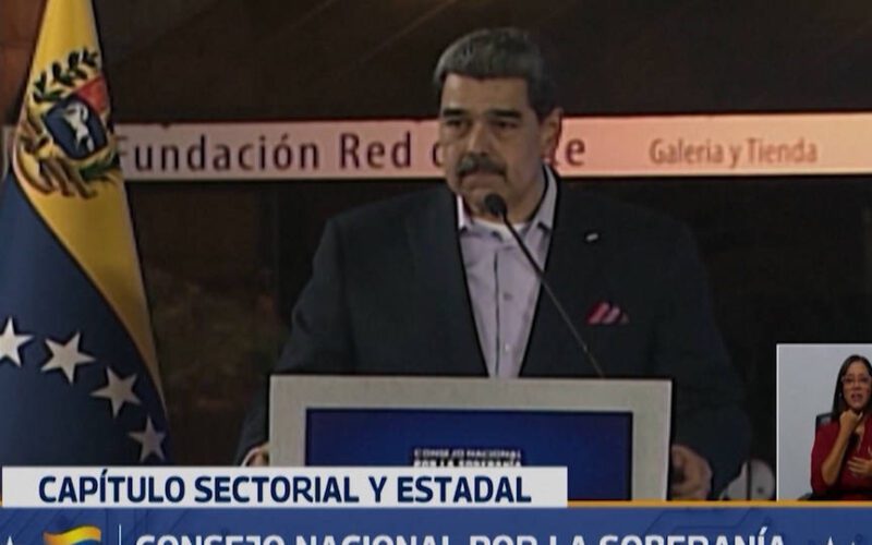El presidente Maduro dice “no al cambio de régimen”