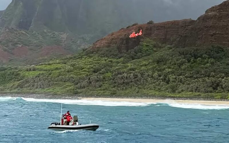 Tres muertos tras el accidente de un helicóptero en la playa Kalalau, en Hawái