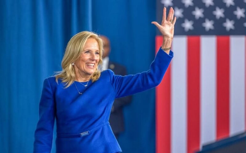 Agente del Servicio Secreto asignado a Jill Biden se dispara accidentalmente en la pierna en un aeropuerto