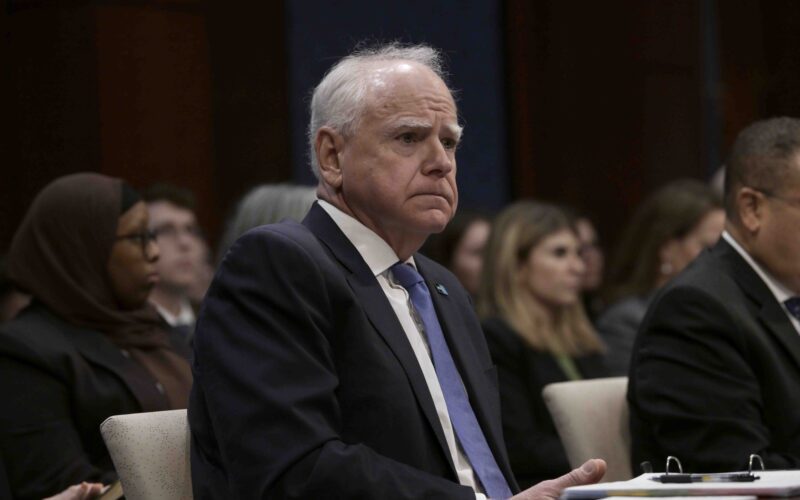 Comer inaugura audiencia sobre fraude en Minnesota con el gobernador Walz y el fiscal general Ellison