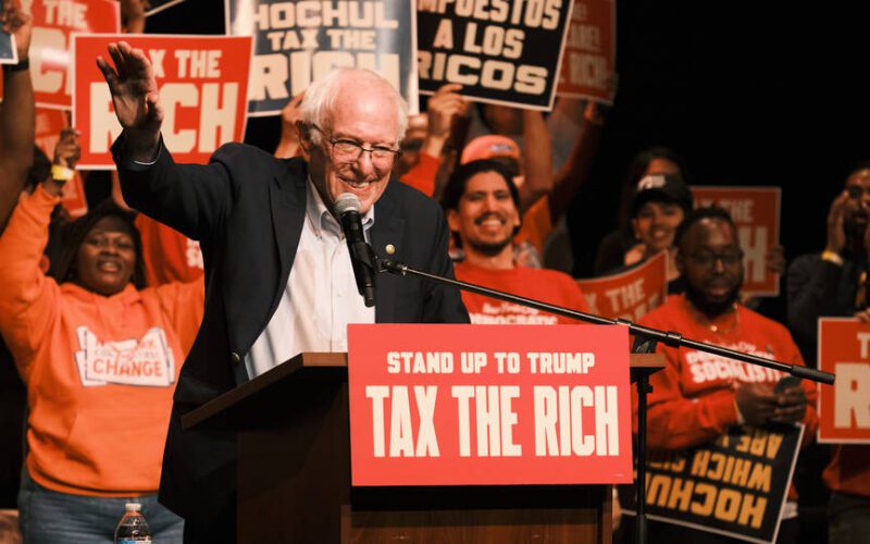 El senador Bernie Sanders impulsa un aumento de impuestos a los residentes de la ciudad de Nueva York que ganan más de un millón de dólares al año
