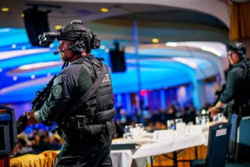 Un agente del Servicio Secreto recibió disparos de un sospechoso durante la cena de corresponsales de la Casa Blanca, según fuentes