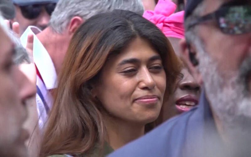 Francia detiene a la eurodiputada y crítica de Israel Rima Hassan por una publicación en redes sociales