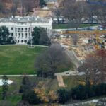 Trump arremete contra una decisión judicial que vuelve a paralizar su proyecto de salón de baile en la Casa Blanca