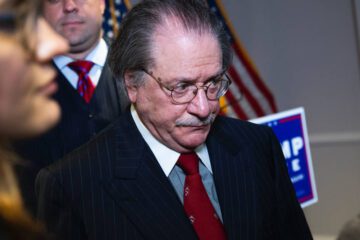 Partidario de Trump dirigirá la investigación sobre sus críticos