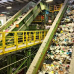 La mayoría de estadounidenses cree en el reciclaje. He aquí por qué no es suficiente y cómo mejorarlo