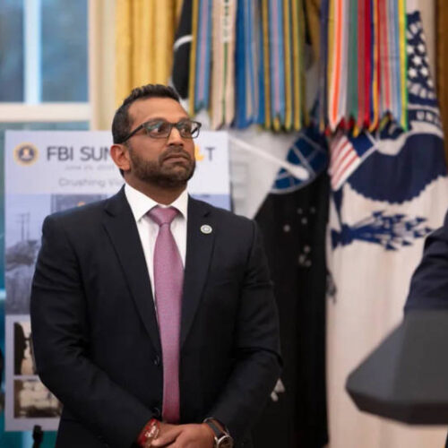 El FBI investigó a periodista del New York Times después que esta publicara un artículo que no favorecía a Kash Patel