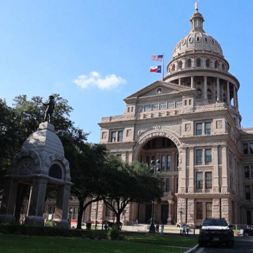 El Concejo Municipal de Houston vota a favor de desmantelar ordenanza que limitaba la cooperación de la policía local con ICE