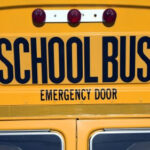 Estudiantes de secundaria de Misisipi evitan que un autobús se estrelle tras el desmayo del conductor