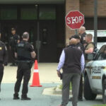 Joven baleado durante una pelea en el estacionamiento de una escuela secundaria en Silver Spring