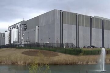 El estancamiento en torno a los centros de datos podría provocar el primer cierre parcial del gobierno estatal de Virginia en la historia