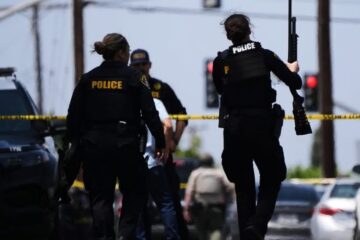 Lo que se sabe sobre las víctimas del tiroteo en San Diego, los sospechosos, el posible móvil y más