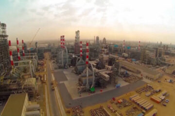 El gigante petrolero Saudi Aramco advierte de “consecuencias catastróficas” si no se reabre el estrecho de Ormuz