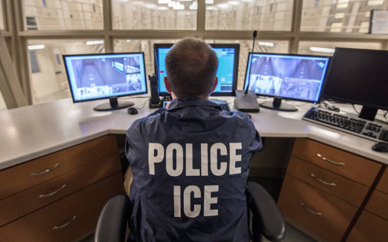 Investigación del Washington Post revela que guardias de ICE usaron violencia física y sustancias químicas contra inmigrantes encarcelados