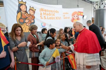 España: El Papa desafía a los jóvenes a cambiar la historia con amor