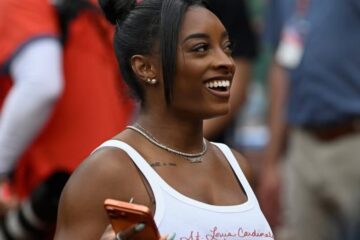 Simone Biles revela que sufrió un susto de salud y estuvo «a punto de morir»