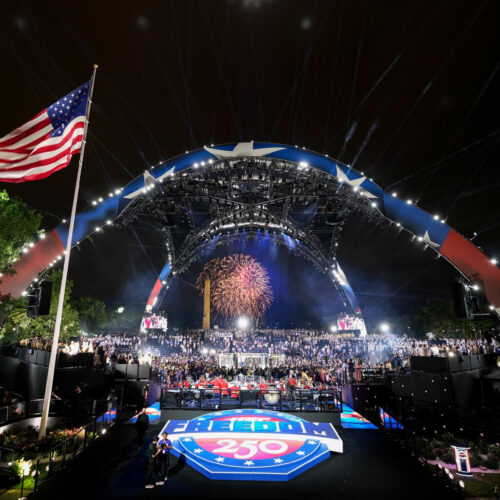 La UFC lleva su característico caos a la Casa Blanca