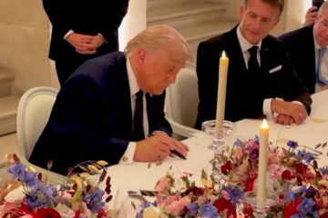 El presidente Trump y el presidente iraní, Masoud Pezeshkian, firman un memorando destinado a poner fin a la guerra de EE.UU. contra Irán