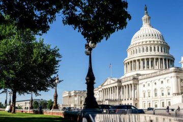El Senado aprueba un proyecto de ley de inmigración de 70.000 millones de dólares sin restricciones al fondo de Trump contra la «instrumentalización» política