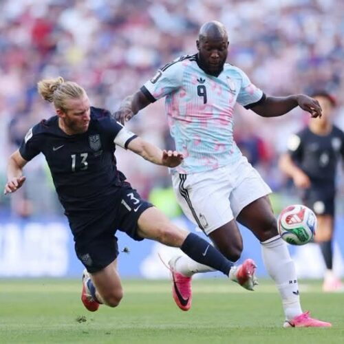 Los tres países sede fuera de la Copa Mundial
