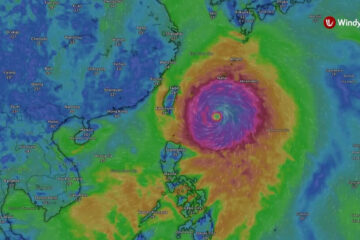 El número de muertes por inundaciones que azotan China asciende a 39, mientras un incendio se cobra 28 vidas